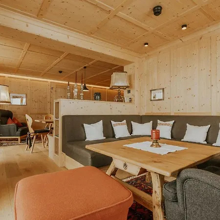 Almrausch Boutiquechalet * Lech am Arlberg